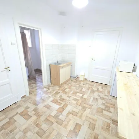 Ap 12b Piata Romana Appartement